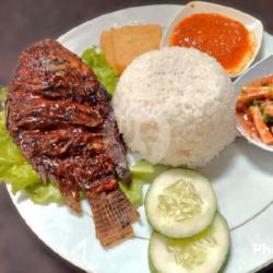 Paket Ikan Nila Bakar Taliwang   Es Teh