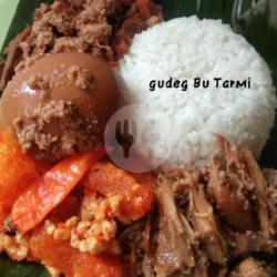 Paket Gudeg Telur Ayam Suwir