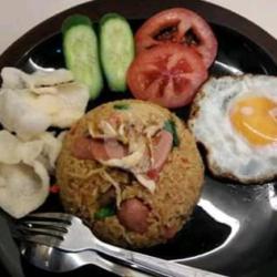 Nasi Goreng Spesial Telur Mata Sapi   Sosis   Sayuran