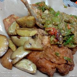 Nasi Telur Ikan Asin Jengkol