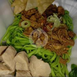 Mie Ayam Hijau Baso