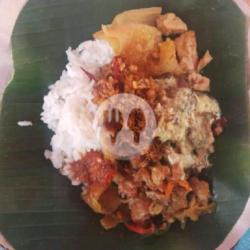 Nasi Gudeg Komplit