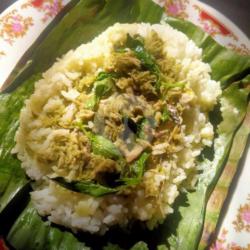 Nasi Bakar Tongkol Suwir Cabe Ijo