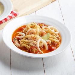 Chili Tomato With Seafood Pasta