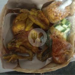 Ayam Kampung Utuh Kremes Nasi 2porsi