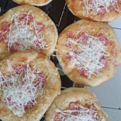 Pizza Mini Topping Sosis,keju,mayonaise