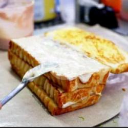 Roti Bakar Tiramisu Kacang Keju Susu