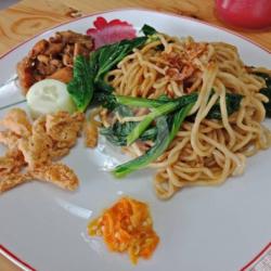 Mie Ayam Goreng