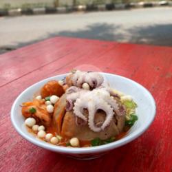 Bakso Gurita Xtra Pedasss