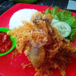 Nasi Ayam Kremes Paha Bawah