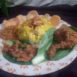 Nasi Kuning Pindang Presto