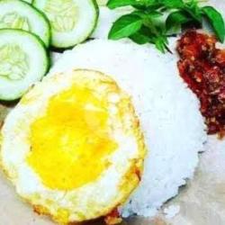 Sego Sambel Telur Ceplok