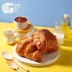 Nyummy Croissant Butter