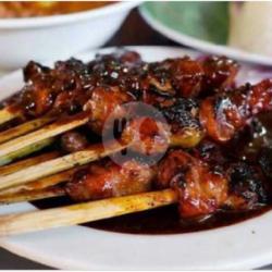 Sate Kambing 10 Tusuk Bumbu Kecap  Lontong 1 Biji