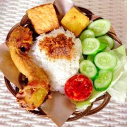 Paket Komplit Pala Ayam Goreng Serundeng