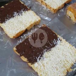 Roti Gembong Coklat Keju