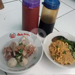 Mie Kuning Yamin Manis Tetelan