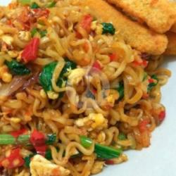 Mie Goreng Jumbo   Telur Rica2  Telur Mata Sapi Sayur