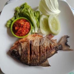 Ikan Bawal Goreng Sambal Jamed