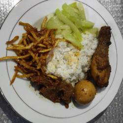 Nasi Campur Ayam Daging Telur