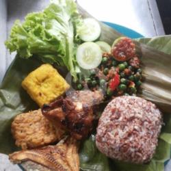 Paket Kumplit Nasi Peda Merah