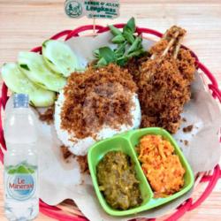 Bebek Goreng Lengkuas   Nasi   Air Lemineral