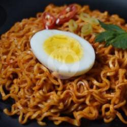 Mie Ramen Goreng Pedas Telur