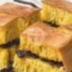 Martabak   Coklat   Pisang   Kismis