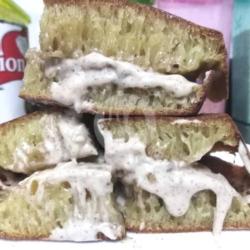 Martabak Manis Tiramisu Premium