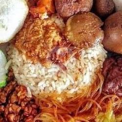 Nasi Uduk Campur Tanpa Telur