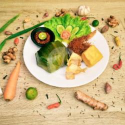 Paket Nasi Timbel Ayam Serundeng