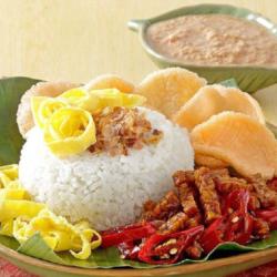 Nasi Uduk/kuning Komplit 99