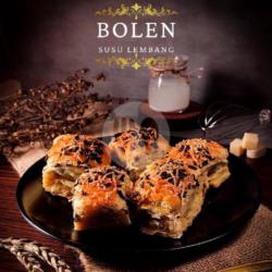 Bolen Susu Lembang Coklat Keju