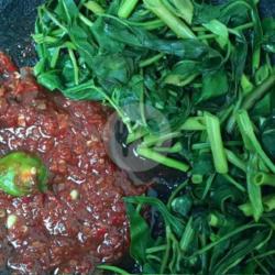 Lalapan Daun Kangkung   Sambal Terasi