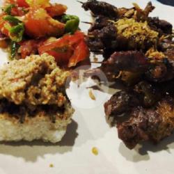 Sate Maranggi Sapi Lemak   Ketan Bakar Sambal Oncom