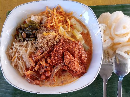 Lontong Medan Bang Taufik, Jalan Kubis 3 Dalam B NO. 67