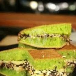 Martabak Pandan Wijen Coklat