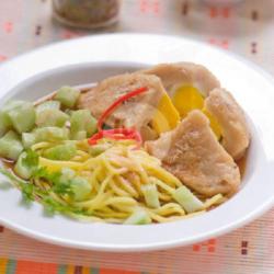 Rujak Mie Pempek Kapal Selam