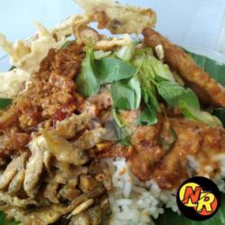 Nasi Pecel Madiun Iwak Kali