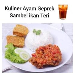 Ayam Geprek Sambel Ikan Teri   Es Teh Tawar