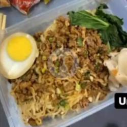 Bakmie Medan Jumbo Kotak Plastik