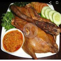 Bebek Goreng Madu Utuh Sedang