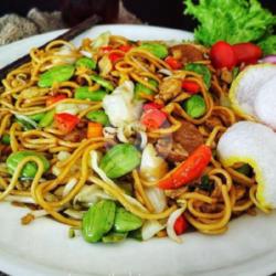 Bakmie Goreng Telor   Pete