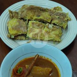 Martabak Telor Kuah Kari