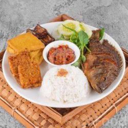 Nasi Penyet Mujaer   Sambel Mantap   Bumbu Kuning