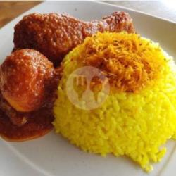 Nasi Kuning Ayam Kecap   Telur Bulat