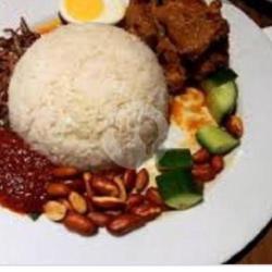 Nasi Gurih Rendang Daging Sapi