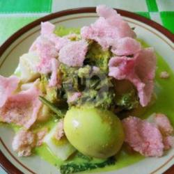 Lontong Pakis Pakai Telur