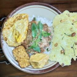 Nasi Pecel Telur