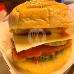 Burger Crispy Keju